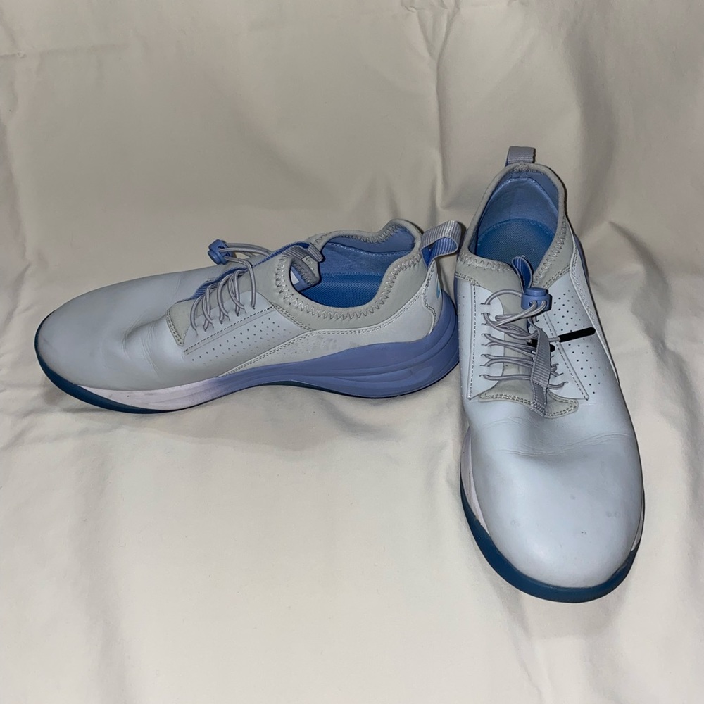 CLOVE NURSING SHOES